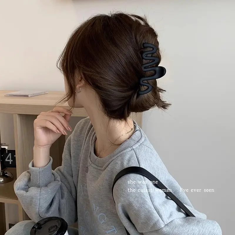 High-Grade Wave Shark Hair Clip for Women