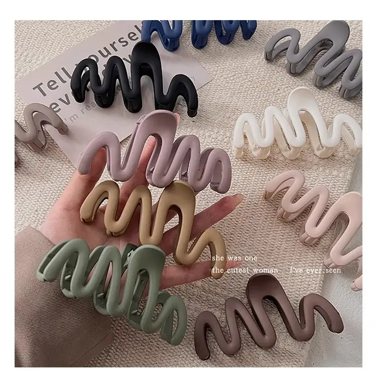 High-Grade Wave Shark Hair Clip for Women — feature 11