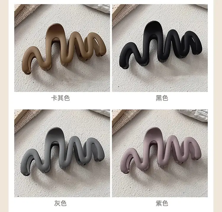 High-Grade Wave Shark Hair Clip for Women — feature 3
