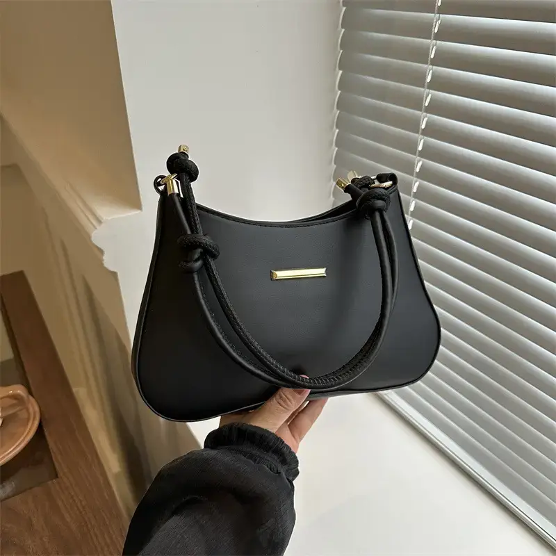 White Shoulder Bag for Women Spring New Commute - Image 4