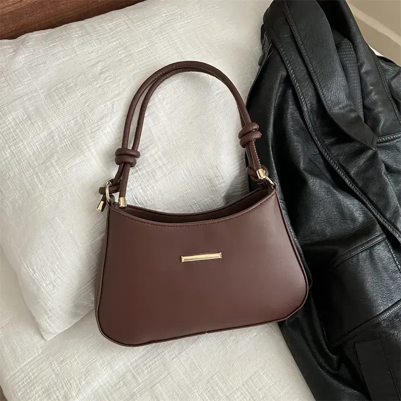 White Shoulder Bag for Women Spring New Commute - Image 7