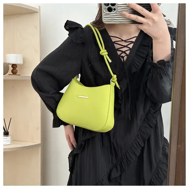 White Shoulder Bag for Women Spring New Commute — feature 14