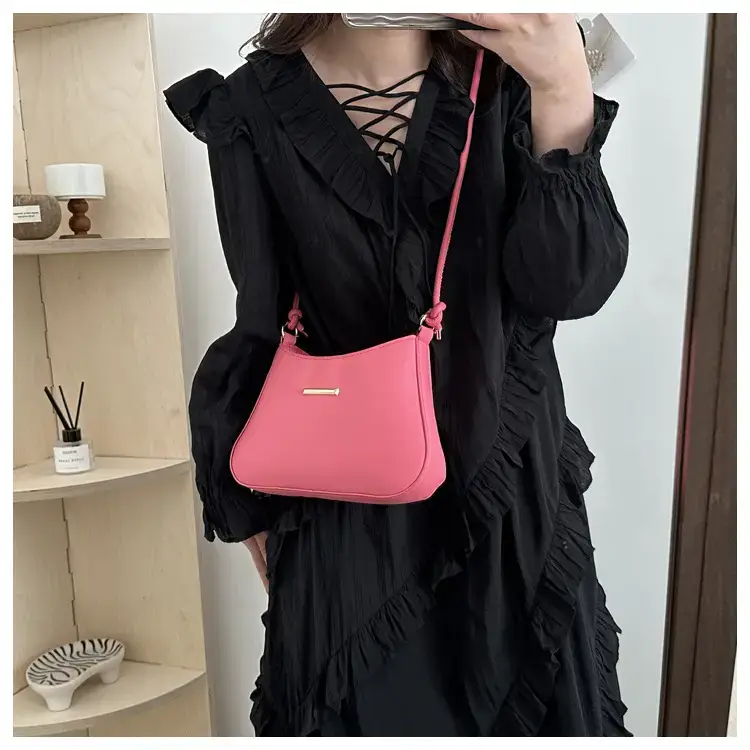 White Shoulder Bag for Women Spring New Commute — feature 17
