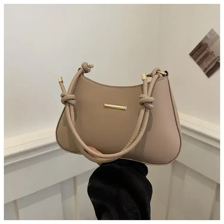 White Shoulder Bag for Women Spring New Commute — feature 33