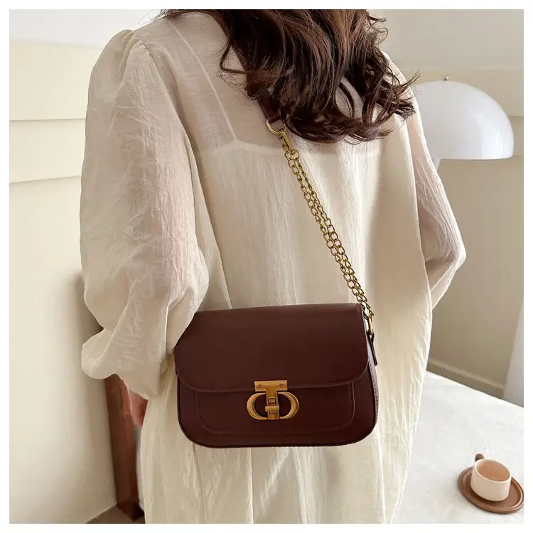 Retro Style Women's Shoulder Bag Beige Gold Clasp — feature 14