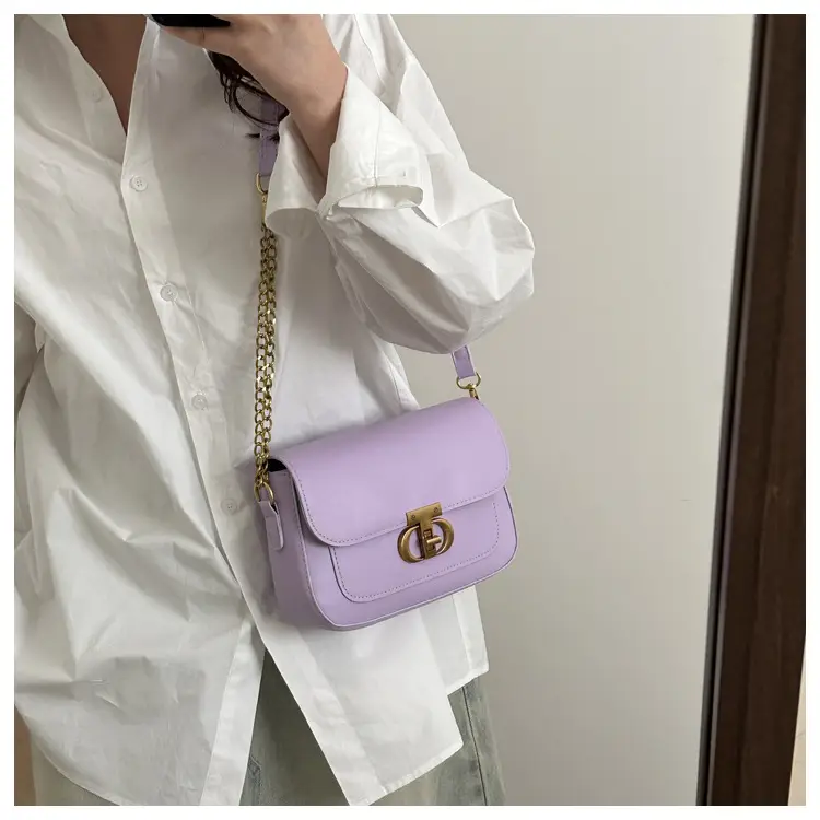 Retro Style Women's Shoulder Bag Beige Gold Clasp — feature 18