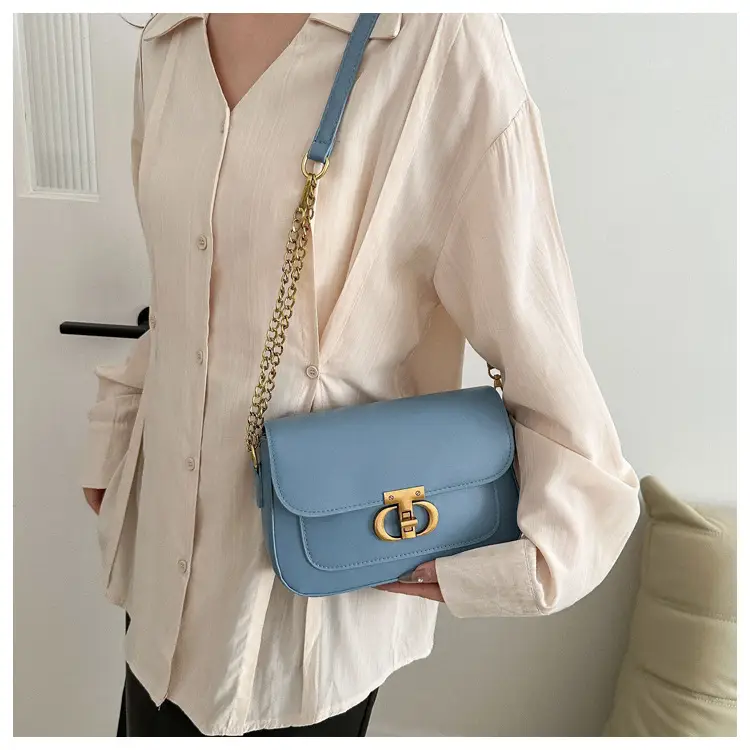 Retro Style Women's Shoulder Bag Beige Gold Clasp — feature 22