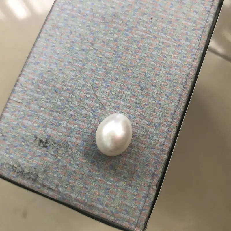 White Freshwater Pearls 10-11mm Half Hole Beads - Image 3