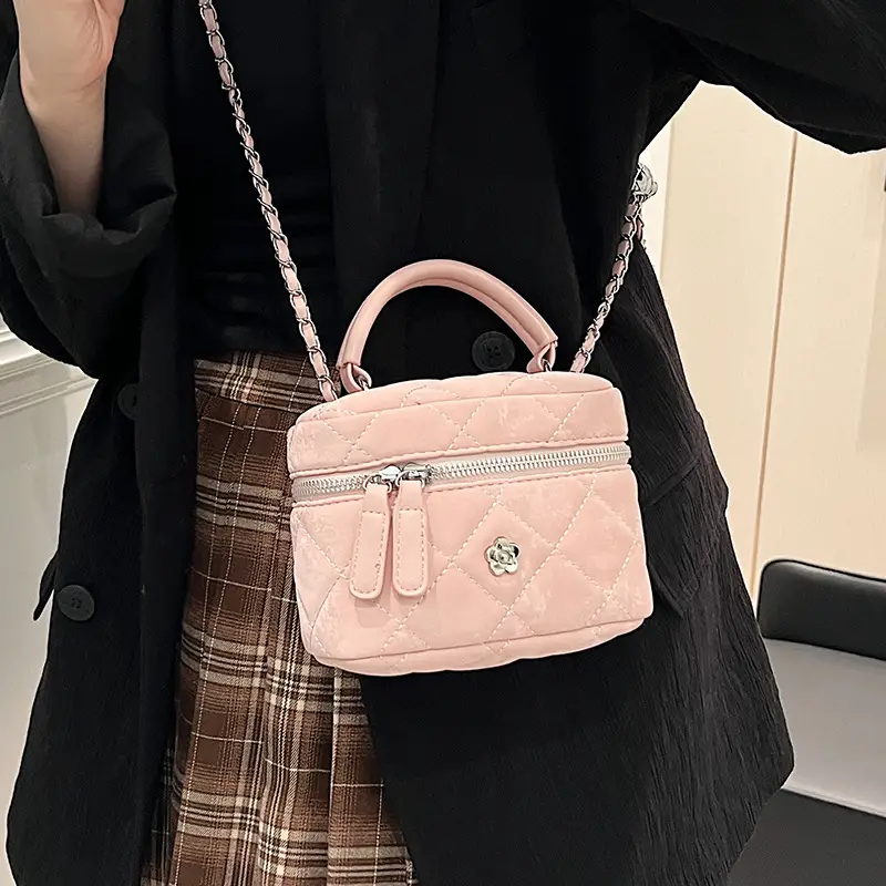 White Rhombic Chain Mini Shoulder Bag for Women