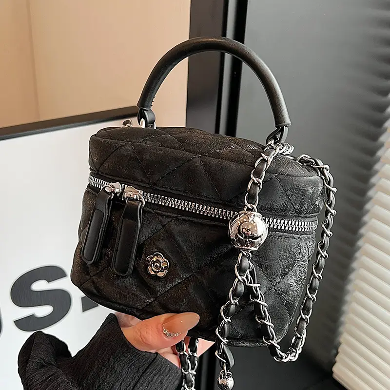 White Rhombic Chain Mini Shoulder Bag for Women