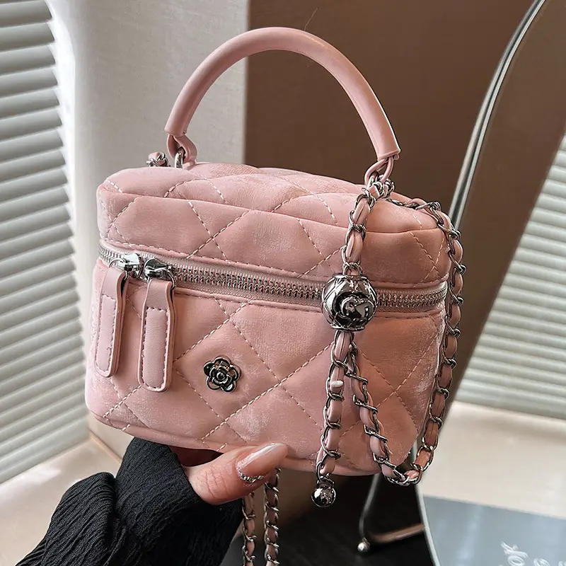 White Rhombic Chain Mini Shoulder Bag for Women