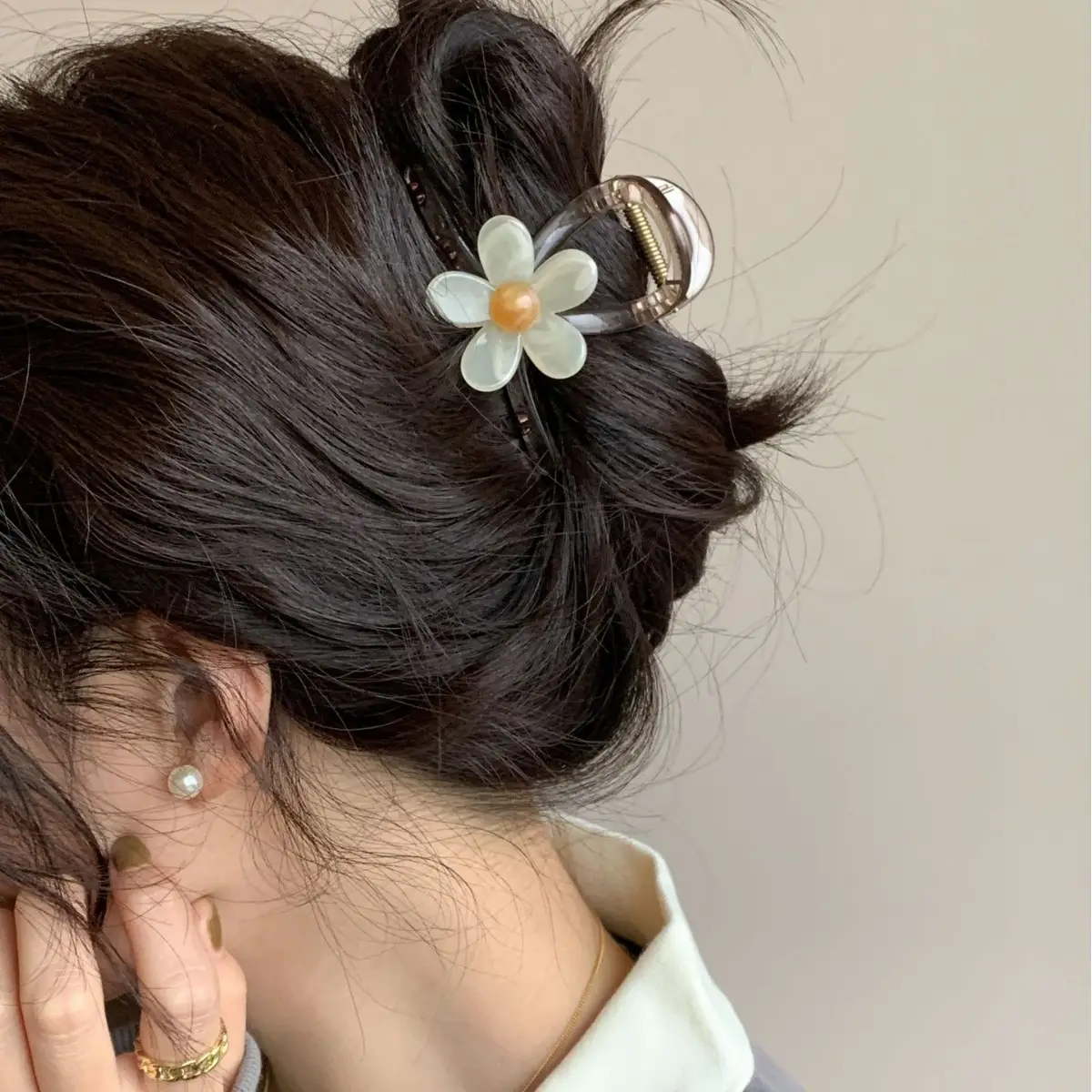 Korean Flower Hairpin for Women Medium Clip - Image 3