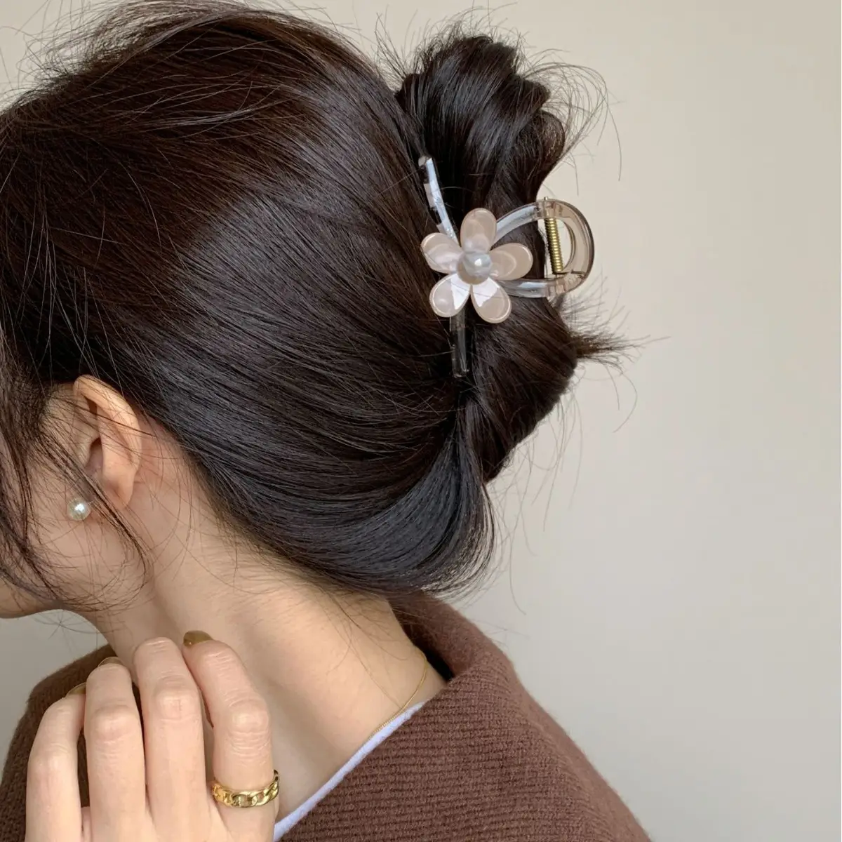 Korean Flower Hairpin for Women Medium Clip - Image 4