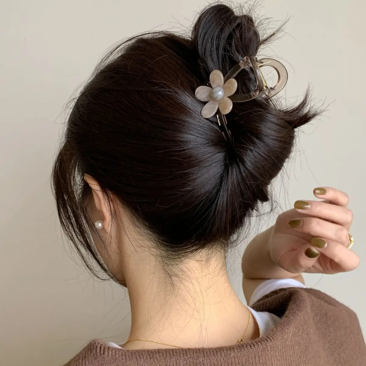 Korean Flower Hairpin for Women Medium Clip - Image 6