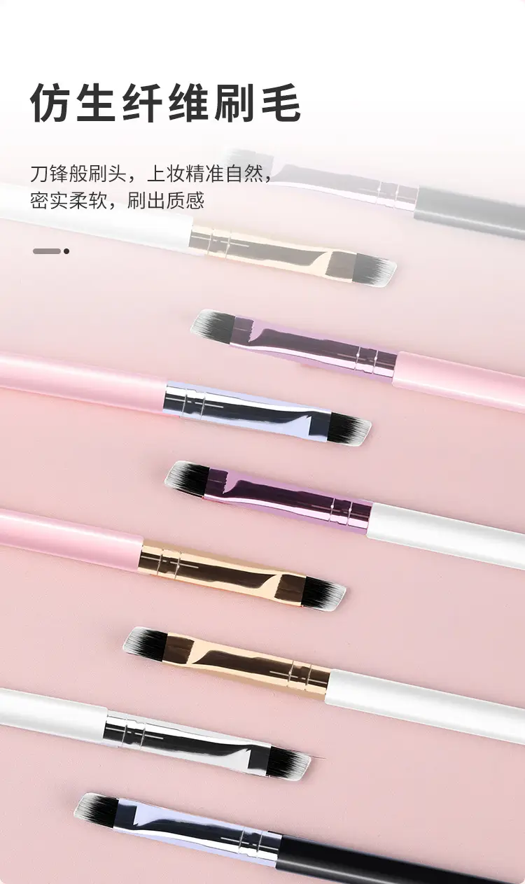 Double-Ended Eyebrow Brush with Curl & Blending — feature 5