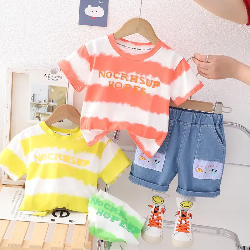 Kids T-shirt Shorts Set with Printed Design - Image 5