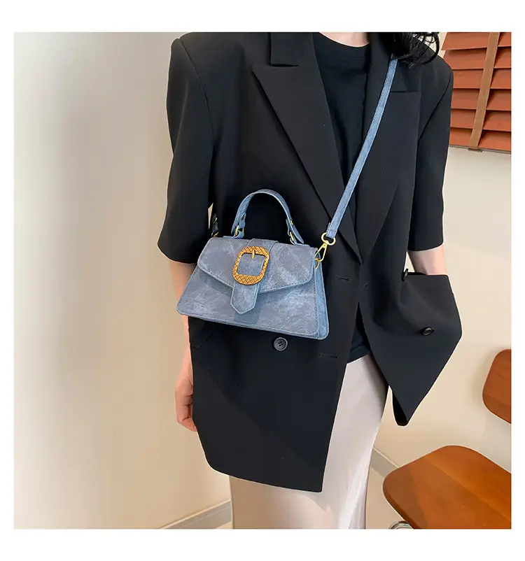 Elegant Beige Women's Shoulder Messenger Bag with Heart Charm — feature 21