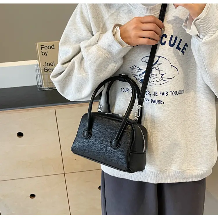 Light Blue Women's Shoulder Messenger Bag Spring Summer 2024 — feature 31