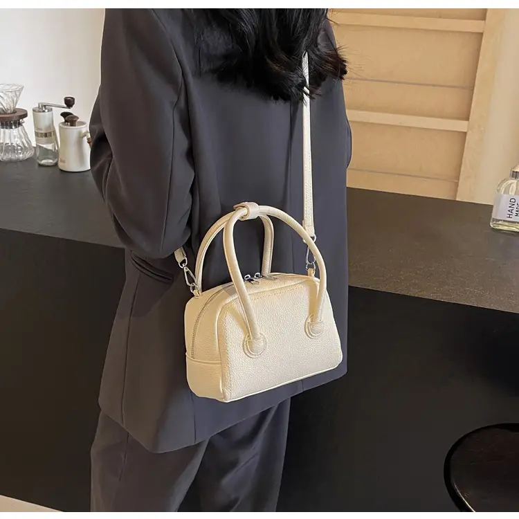 Light Blue Women's Shoulder Messenger Bag Spring Summer 2024 — feature 37
