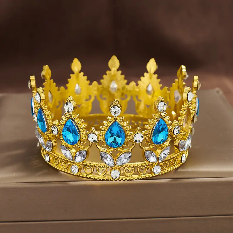 Gold Crown Tiara with Green Emerald & Crystal — feature 5