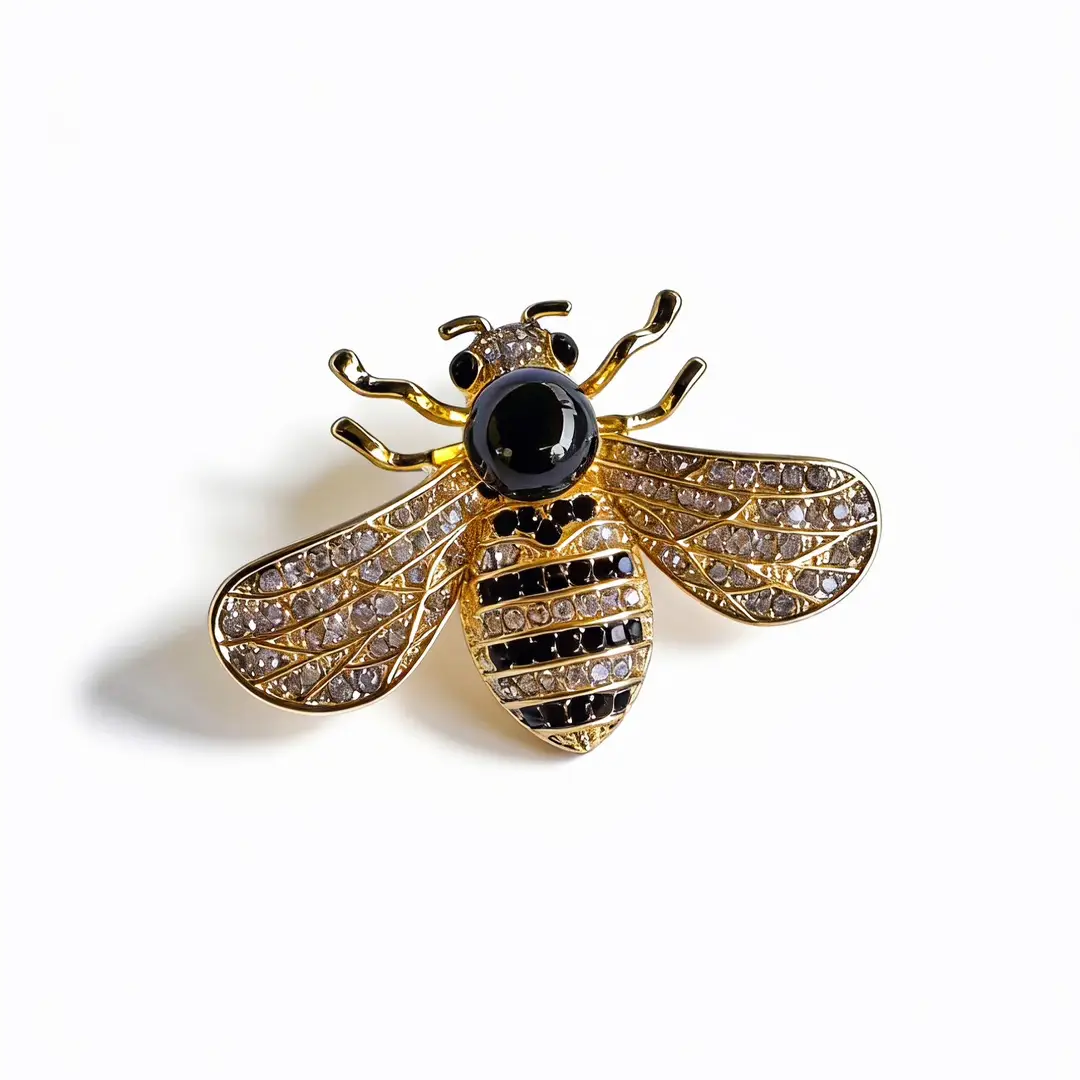 9mm Bee Pendant Brooch with Crystal Details - Image 4