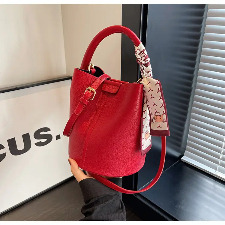 Black Leather Bucket Bag for Women Casual Shoulder Crossbody — feature 10