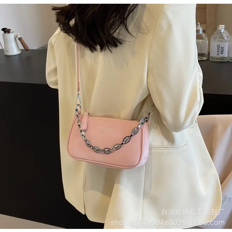 Black Chain Shoulder Bag for Women 2026 — feature 23