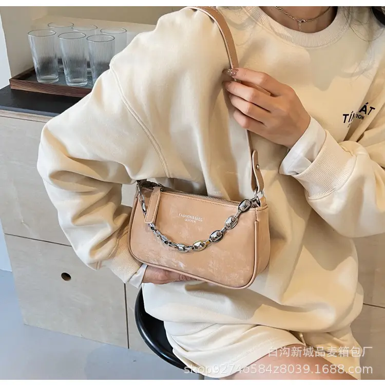 Black Chain Shoulder Bag for Women 2026 — feature 24