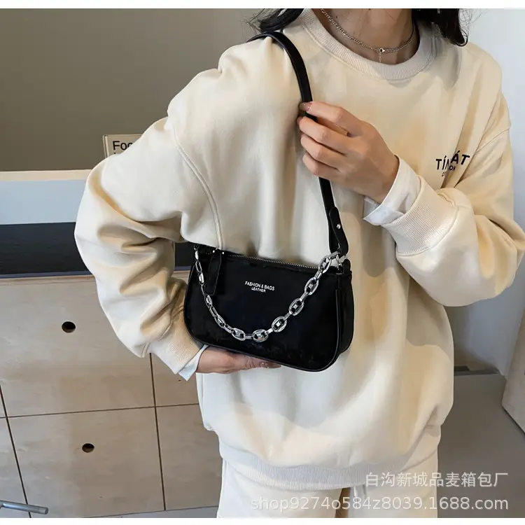 Black Chain Shoulder Bag for Women 2026 — feature 26