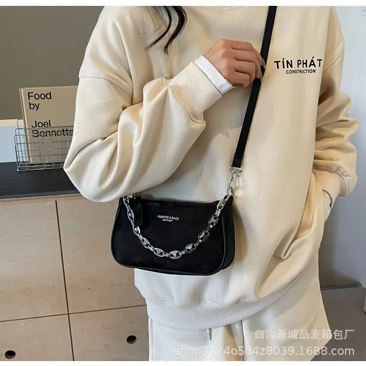 Black Chain Shoulder Bag for Women 2026 — feature 28