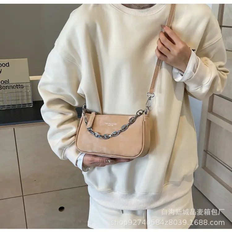 Black Chain Shoulder Bag for Women 2026 — feature 30