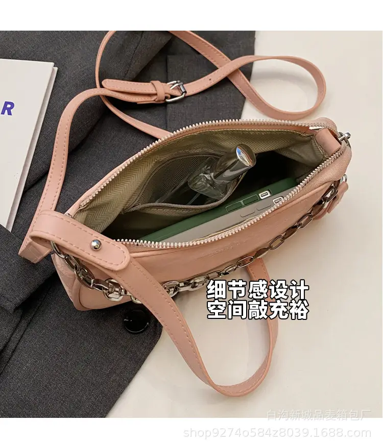 Black Chain Shoulder Bag for Women 2026 — feature 8