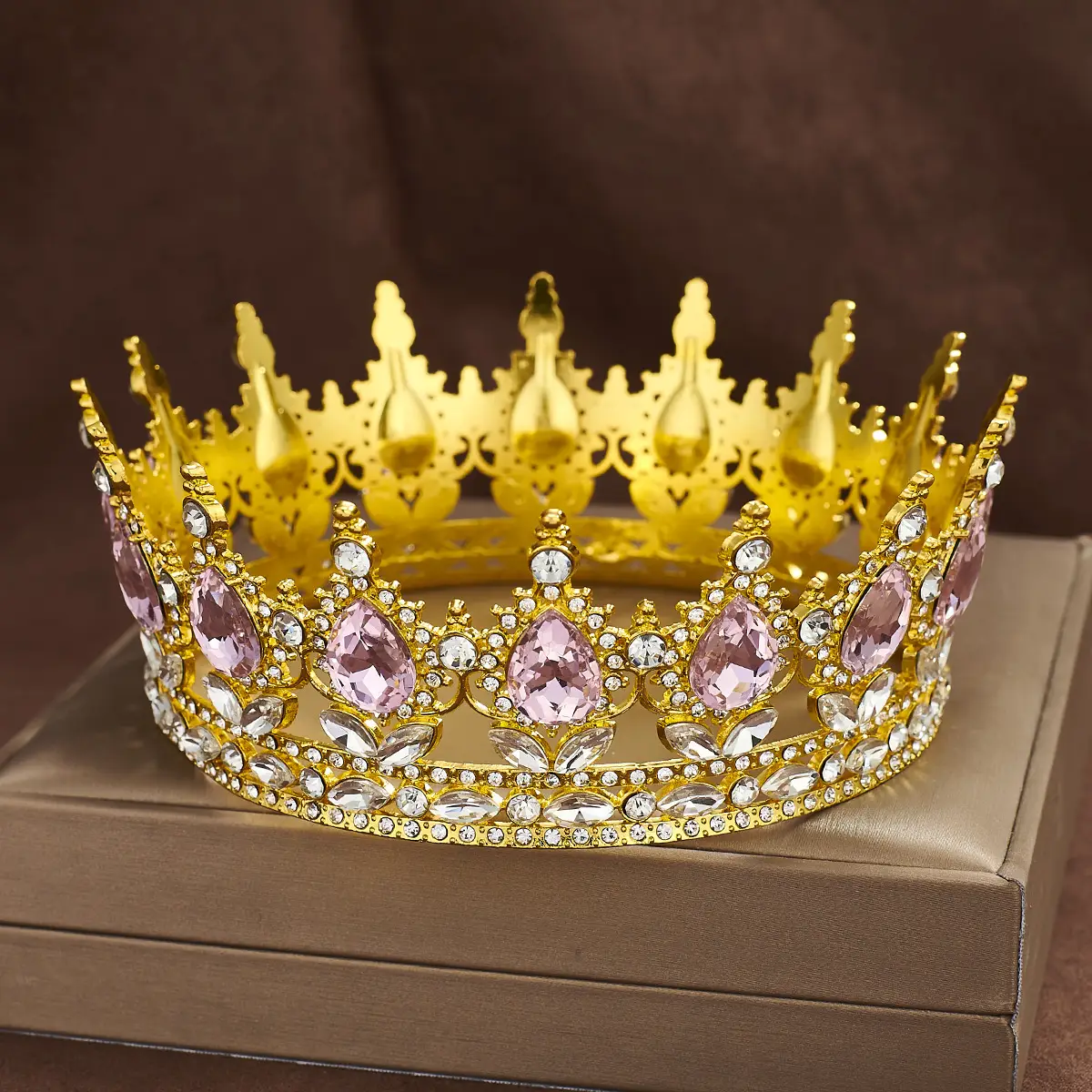 European Baroque Full Circle Rhinestone Crown Hair Accessory — feature 13