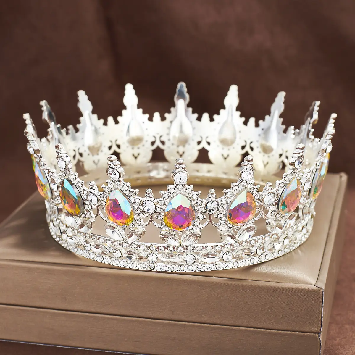 European Baroque Full Circle Rhinestone Crown Hair Accessory — feature 28