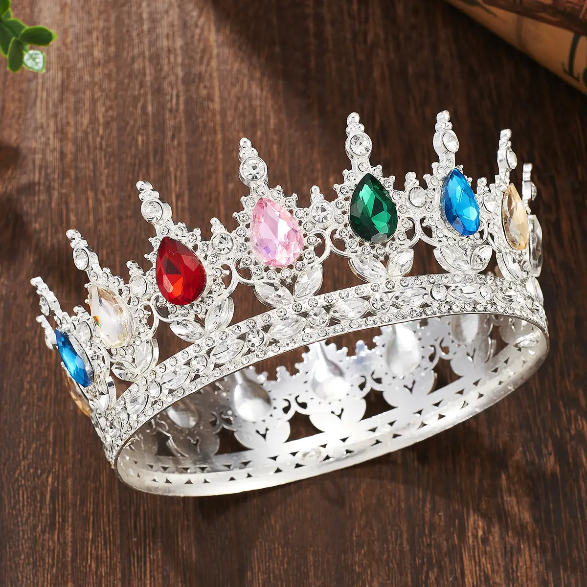 European Baroque Full Circle Rhinestone Crown Hair Accessory — feature 27