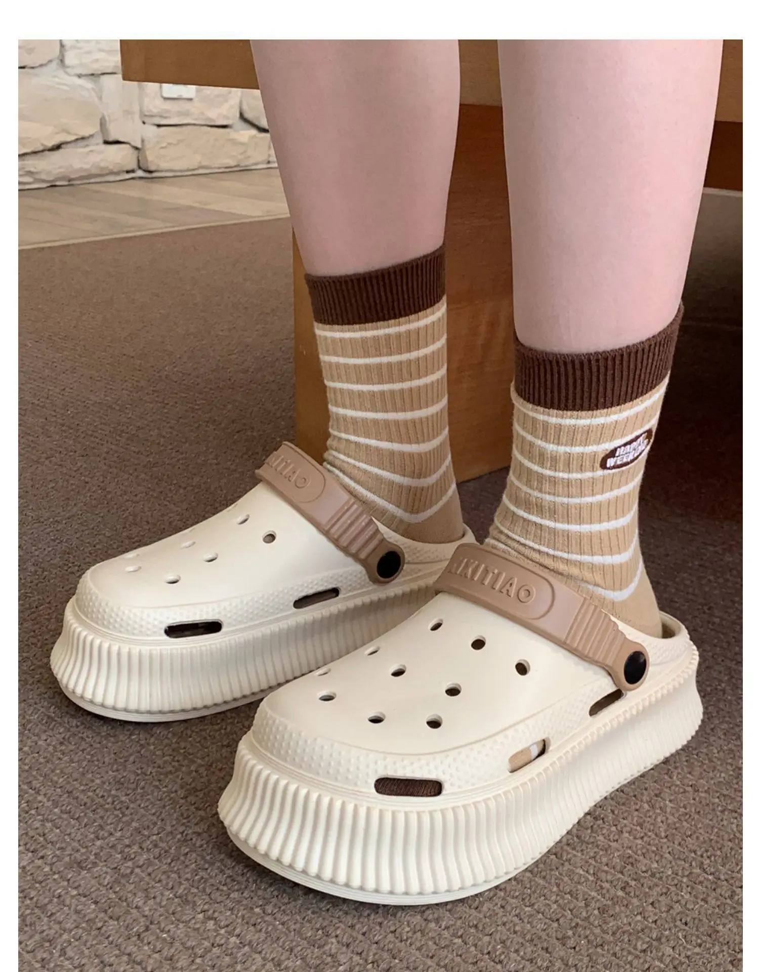Women's White Croc Heel Sandals with Thick Platform — feature 44