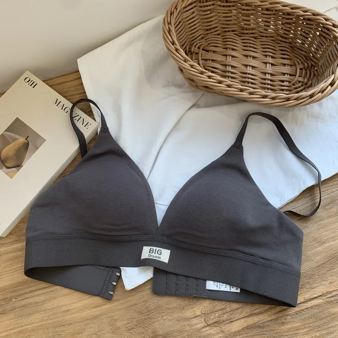 French-Style Triangle Cup Bra for Women with Large Busts, Makes the Bust Look Smaller, No Empty Cup, Popular Sexy Wireless Bra, 2026 New Model