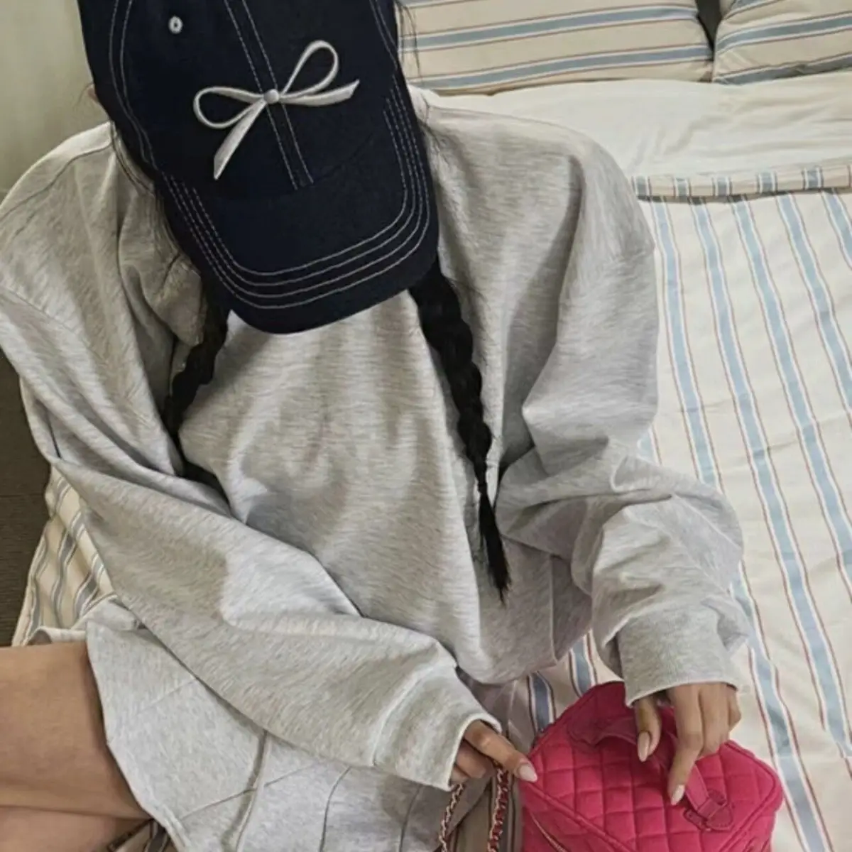 Women Korean Bow Embroidered Baseball Cap White - Image 7