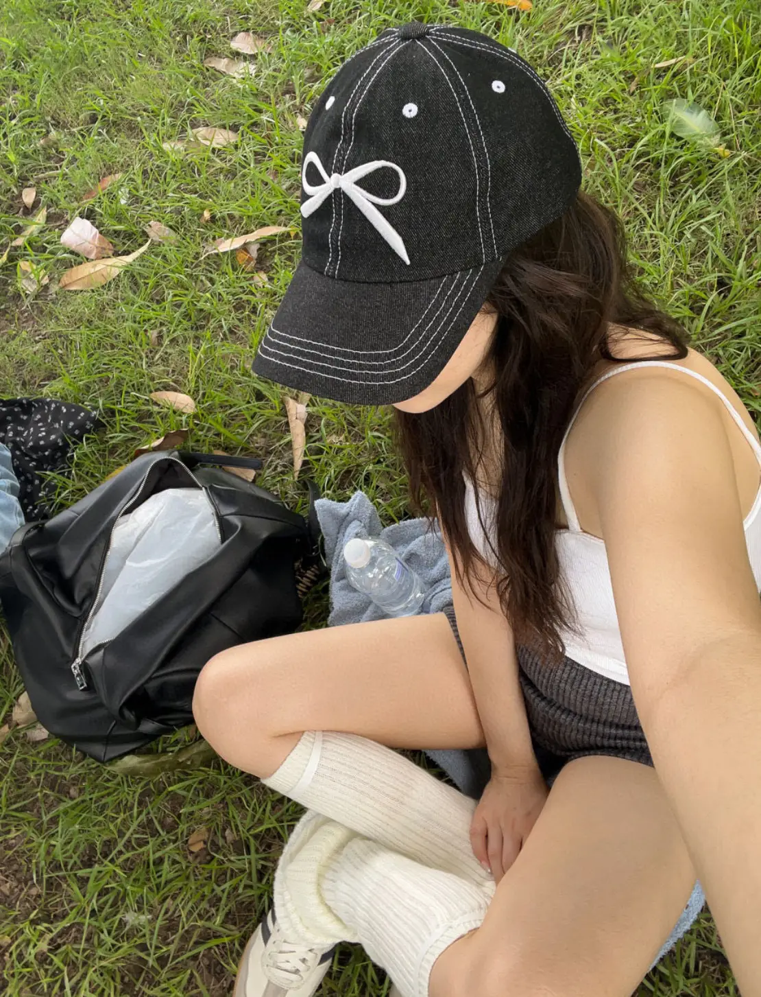 Women Korean Bow Embroidered Baseball Cap White — feature 6