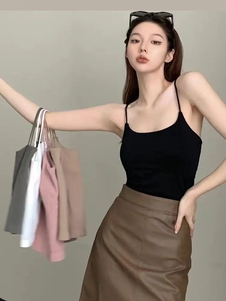 Solid Color Camisole with Built-In Bra, Sleeveless Outerwear, Tube Top, Fashionable and Versatile — feature 1