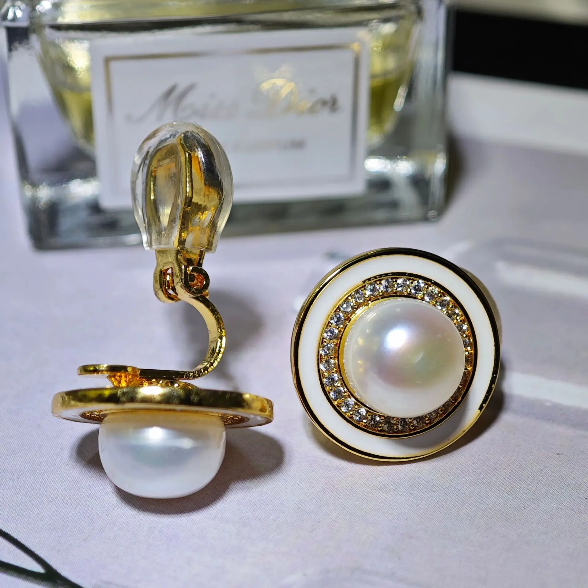 Natural Freshwater Pearl Pearl Earrings Gold Plated