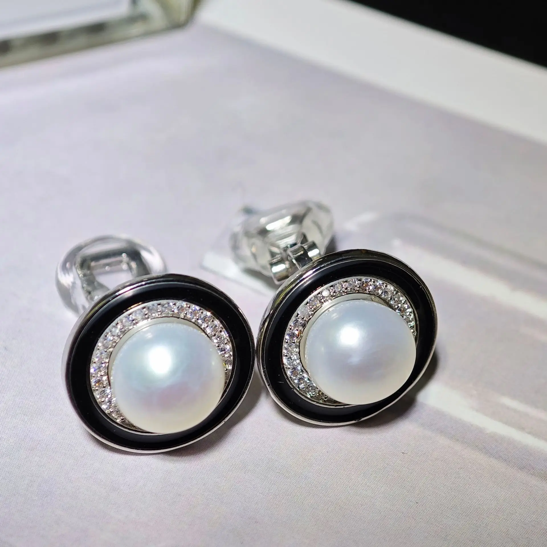 Natural Freshwater Pearl Pearl Earrings Gold Plated — feature 10