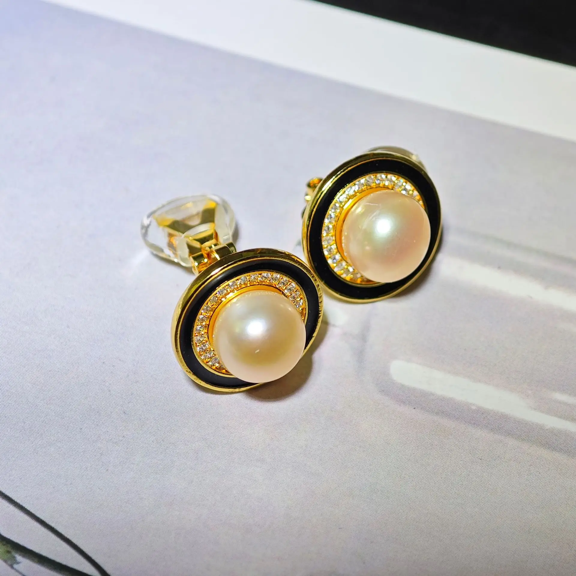 Natural Freshwater Pearl Pearl Earrings Gold Plated — feature 11