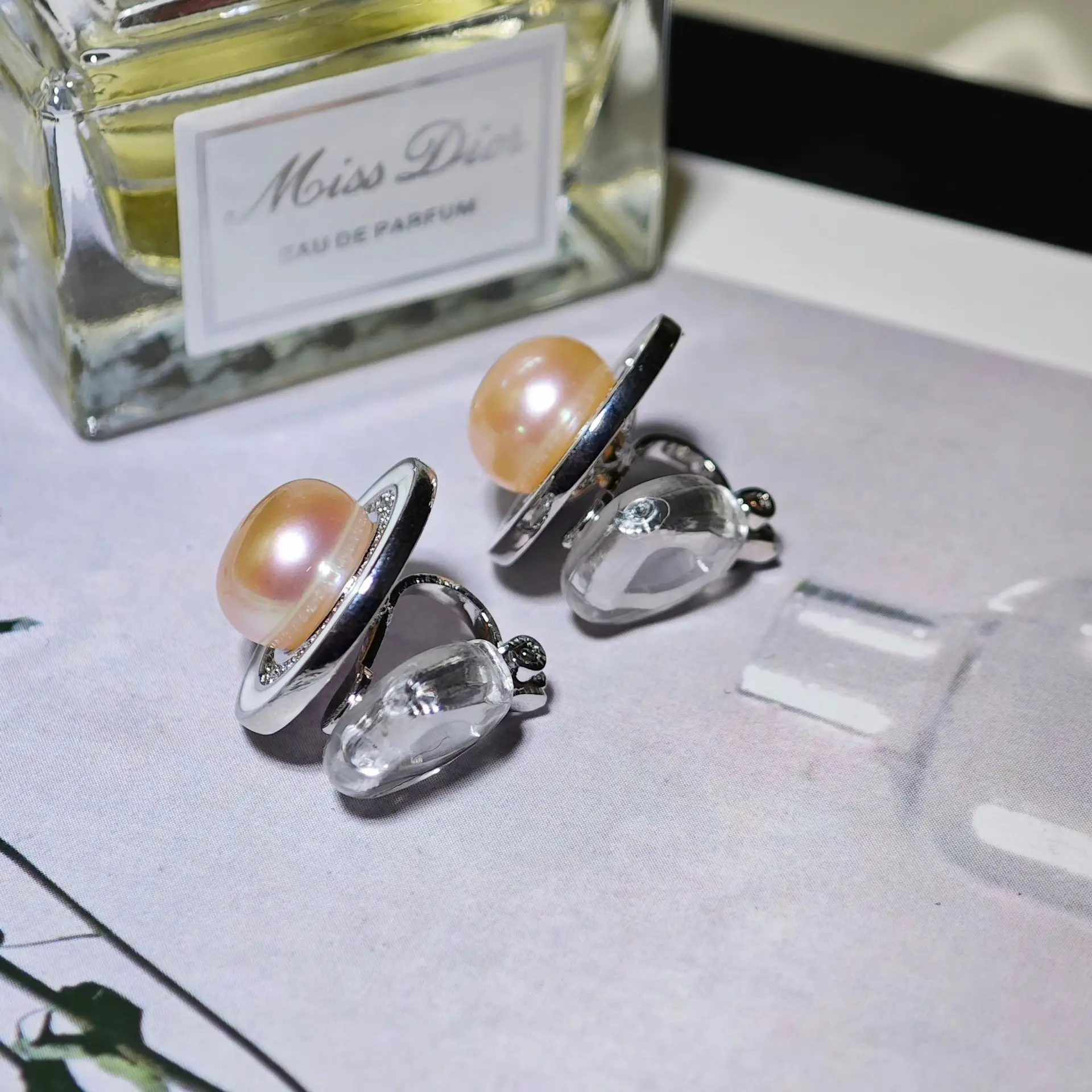 Natural Freshwater Pearl Pearl Earrings Gold Plated — feature 4