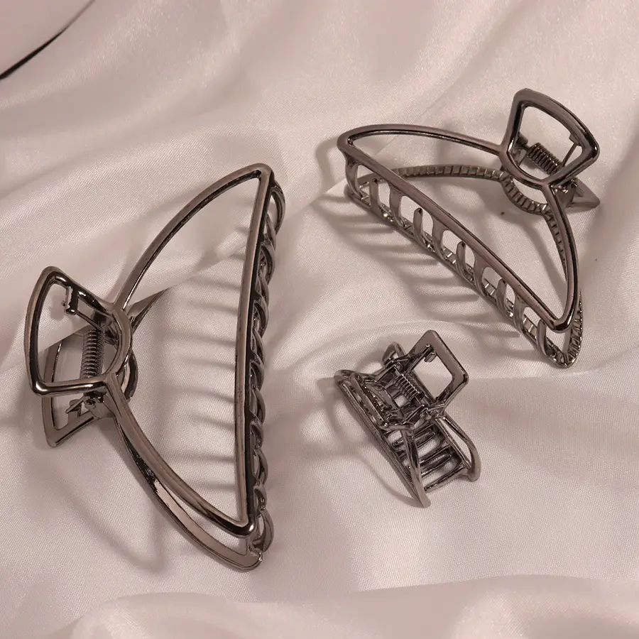 Gold Alloy Hair Claw Clip 25.5g Large Shark Design - Image 14