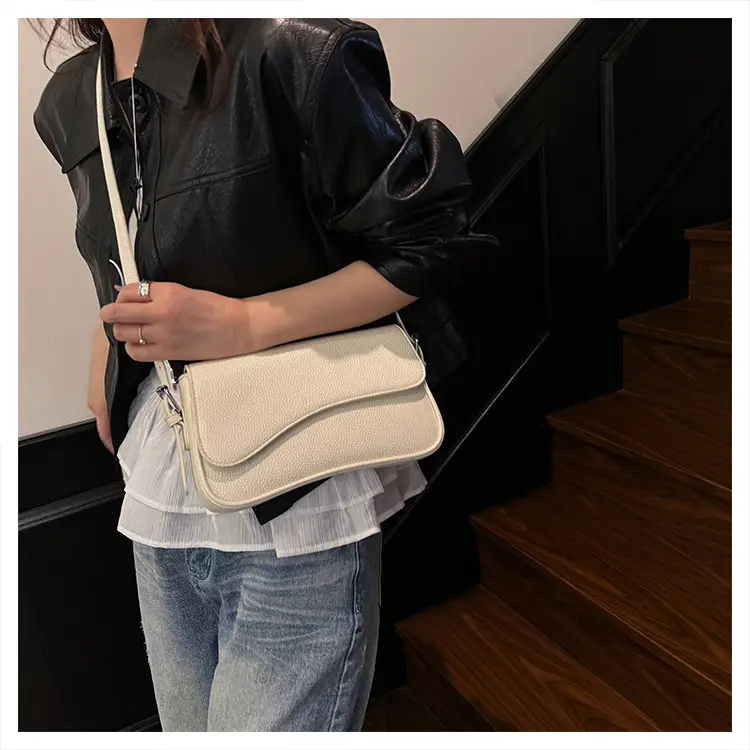 Elegant White French Texture Shoulder Bag — feature 20