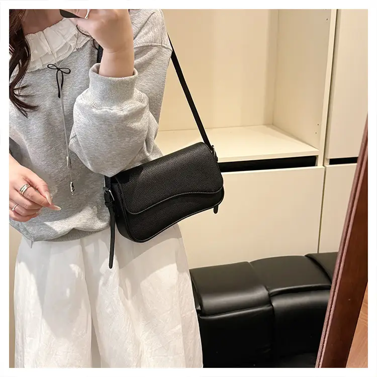Elegant White French Texture Shoulder Bag — feature 22