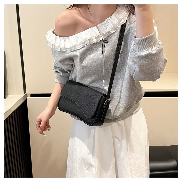 Elegant White French Texture Shoulder Bag — feature 23