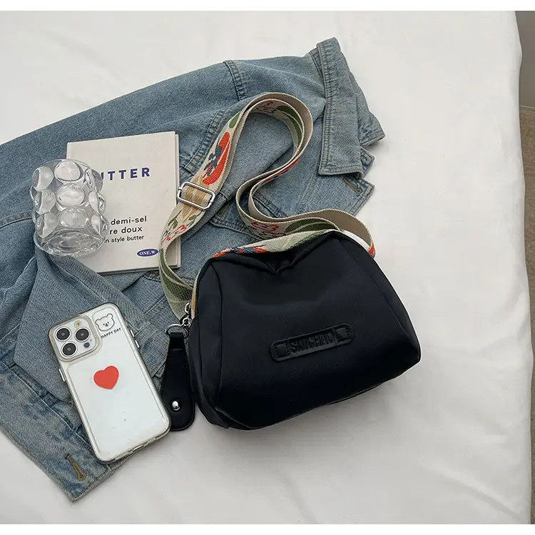Women's Crossbody Bag Canvas Spring 2026 — feature 16