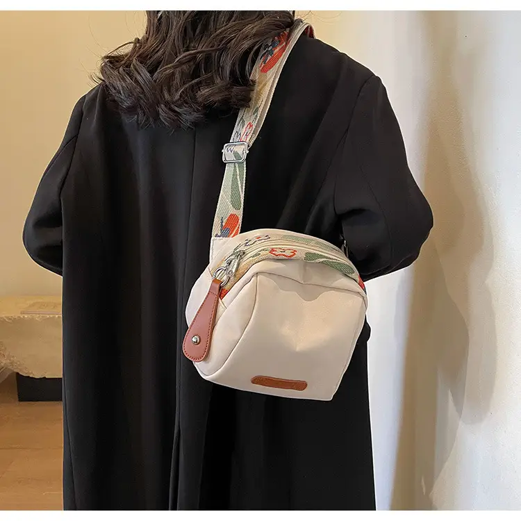 Women's Crossbody Bag Canvas Spring 2026 — feature 43